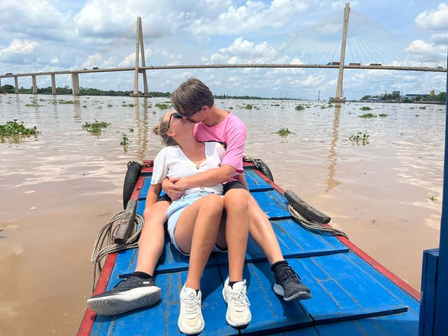 1 Day Mekong Tour: Cai Rang Floating Market & MyTho-Ben Tre - The sampan ride through nipa palms