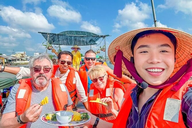 1 Day Private Cai Rang Floating Market and My Tho Boat Tour - Vinh Trang Temple adds a short cultural stop