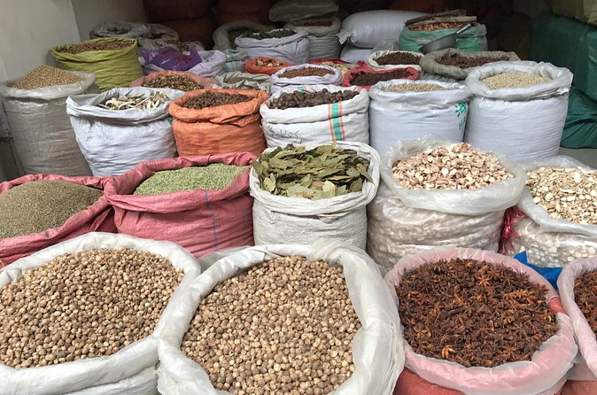 3-Hour Herbal Wholesale TCM Market and a Local Wet Market Tour - Price, private format, and overall value