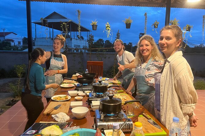 3-Hour Siem Reap Guided Cooking Class and Market with Pick up - What the $32 price covers