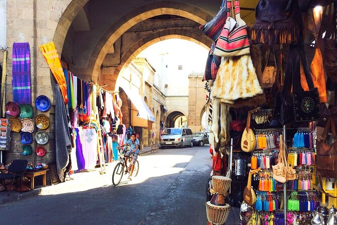 5 am in Casablanca: Mosque, Medina, Beach , Souks , Coffee and more - The Central Market and the Old Medina