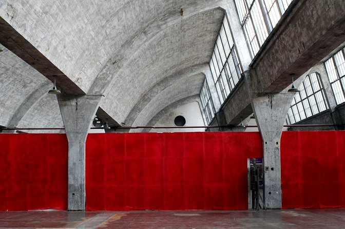6-Hour Private Beijing Tour: Flower and Fish Market, Panjiayuan Antique Market and 798 Art Zone - Key points to know before booking