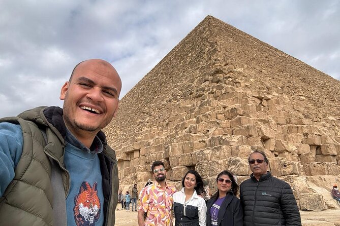 8-Hours private tour of Giza pyramids, Egyptian museum&Bazaar - Families, older visitors, and accessibility