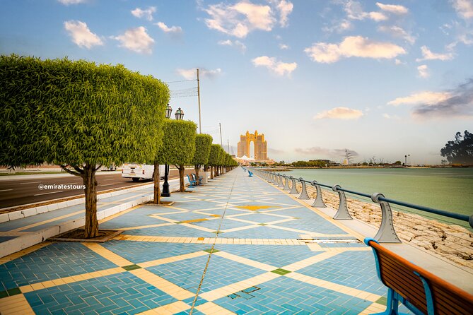 Abu Dhabi Sightseeing Tour: Sheikh Zayed Mosque, Heritage Village & Dates Market - Transport, group size and guide quality