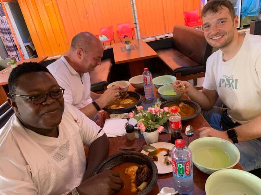 Accra Street Food Tour: Makola Market Tour With Full Lunch - The two-hour local lunch