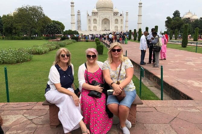 Agra Full Day City Tour with Walking Tour at Spice Market - Lunch at Pinch Of Spice