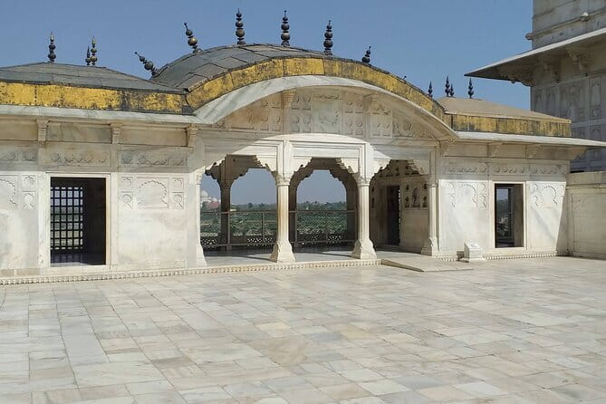 Agra Full Day City Tour with Walking Tour at Spice Market - The car, guide, and pace