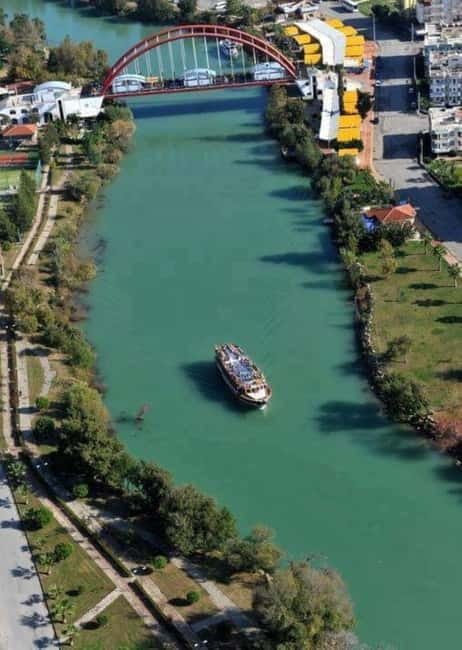 Alanya/Manavgat: Waterfall, Boat Tour With Lunch, Big Bazaar - Lunch with local flavors beside the water