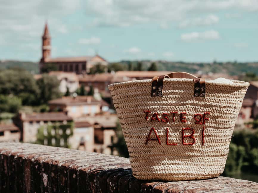 Albi: Food and Market Tour with Tastings and Historic Walk - The covered market and a proper lunch