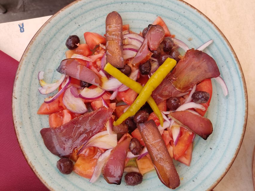 Alicante: Central Market Guided Food Tour with Tapas Bars - What the $82 price means in practice