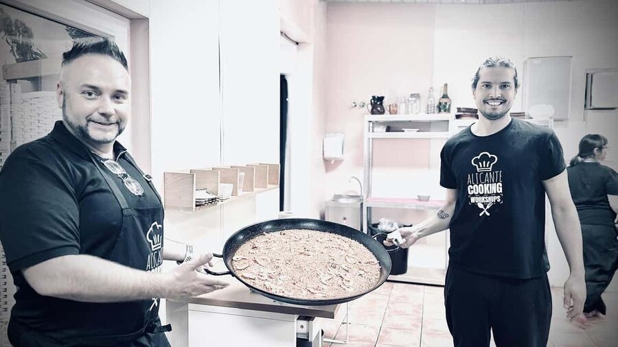Alicante: Paella & Sangria Class with Tapas and Market Visit - FAQ