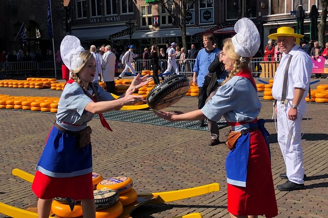 Amsterdam: Experience Edam, a Cheese Tasting, and a Windmill - Tulip fields and photo expectations