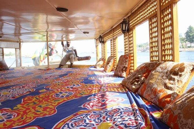 an unmissable day, The Giza Pyramids, the Egyptian Museum and the Souk - What the private guide adds