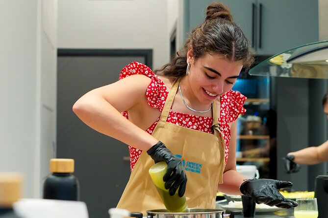 Athens Market Tour and Cooking Class in a Beautiful Garden - Why the small group matters