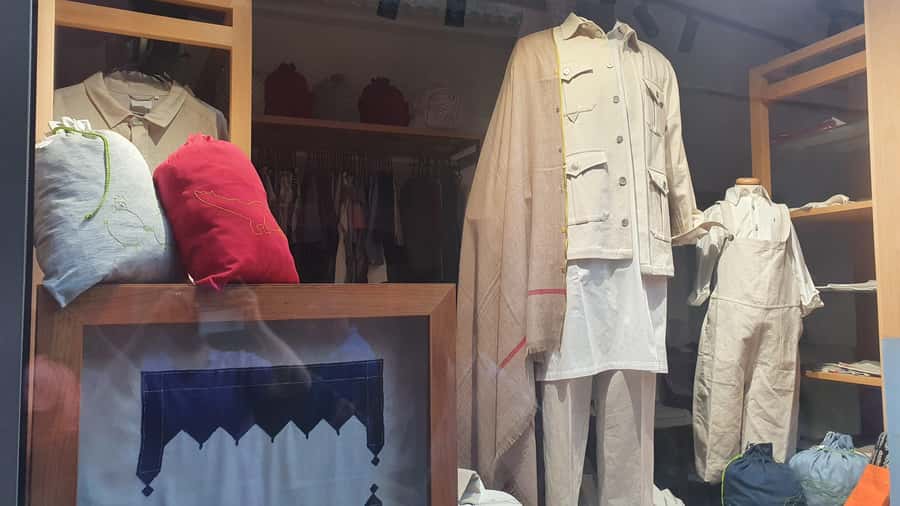Authentic Moroccan Crafts Tour in the Marrakech Souks - What the $48 price delivers
