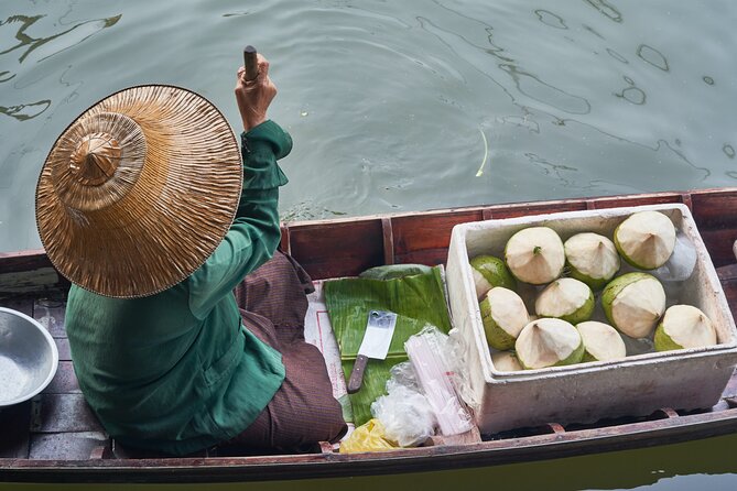 Ayutthaya Bicycle Hike & ATV to Top Attractions & Floating Market - Wat Phra Si Sanphet shows the royal scale of Ayutthaya