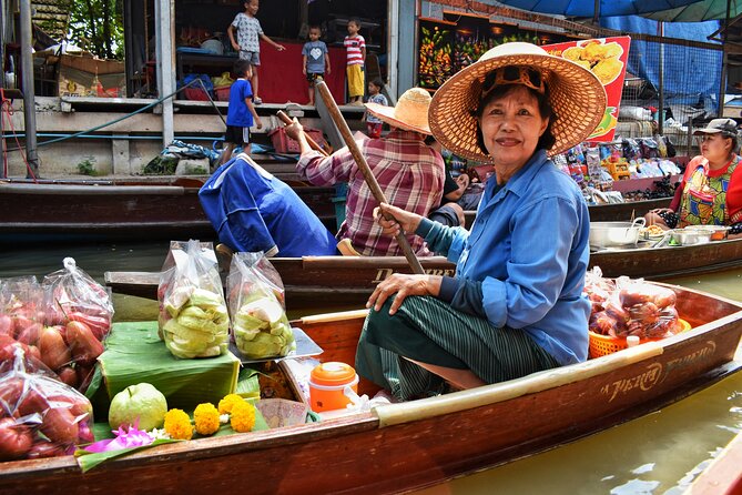 Ayutthaya Floating Market Admission Ticket with Transfer - How the price compares with the experience