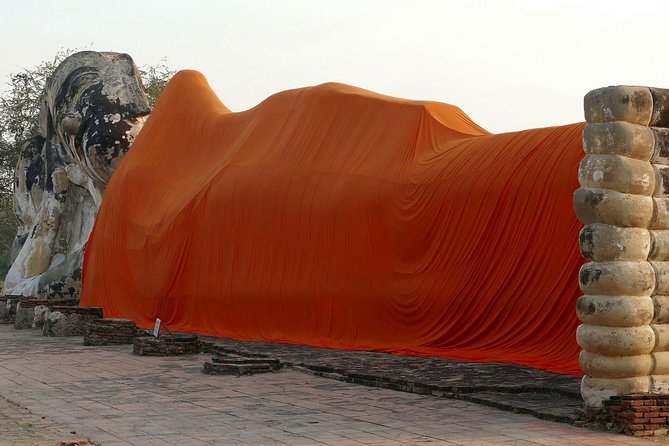 Ayutthaya Sunset Tour: UNESCO Temples & Peaceful River Cruise - Guides, groups, and the quality of the explanation