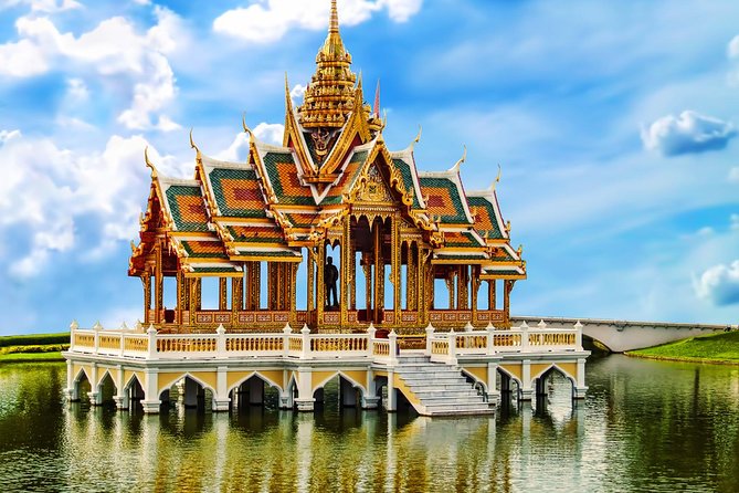 Ayutthaya Temples and Ayothaya Floating Market From Bangkok - Ayothaya Floating Market: boat ride, food, and shopping