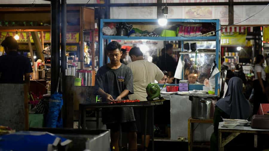 Bali: Denpasar Market Food Tour with 7 Tastings Must-Try - Food stories, rituals, and local life