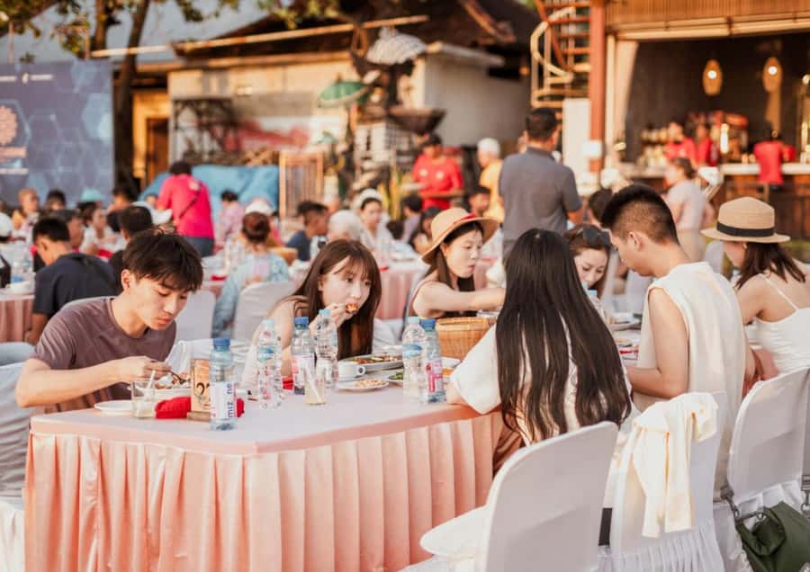 Bali: Jimbaran Seafood Market Tour with Sunset Dinner - Is the Jimbaran seafood market tour worth booking?