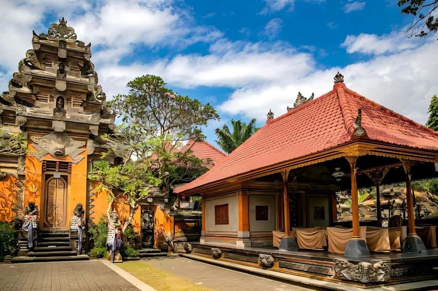 Bali: Safari Zoo and Ubud Palace and Market Day Tour - FAQ