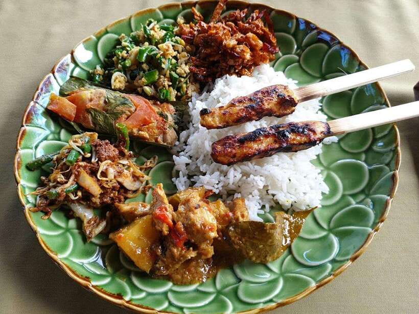 Balinese cooking class/Go shopping at the market, cook, eat - Who will enjoy this most?