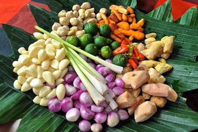 Balinese Cooking class with traditional morning market visit - Cooking with Wayan, Dewa, Putu, and the local team