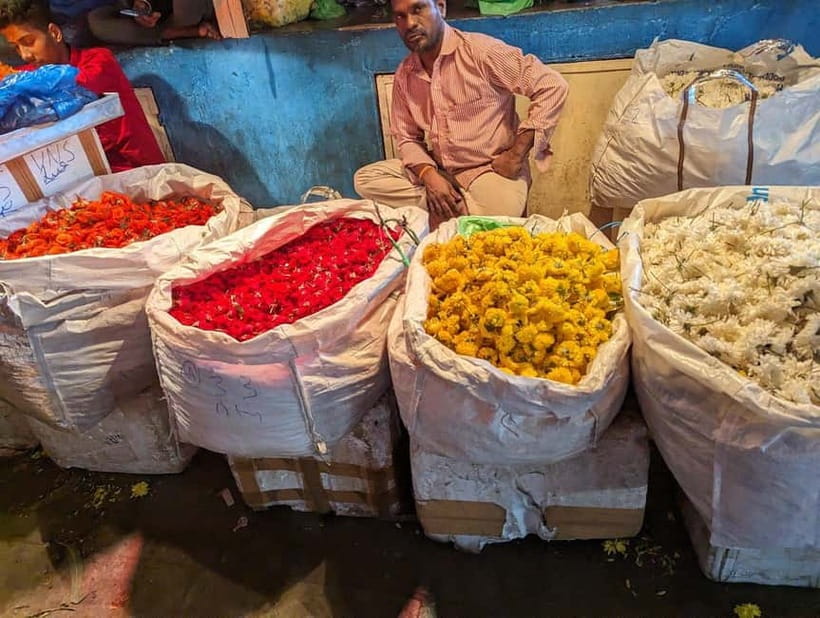 Bangalore: Palace, Temples, Fort & Markets Walking Tour - Key points at a glance