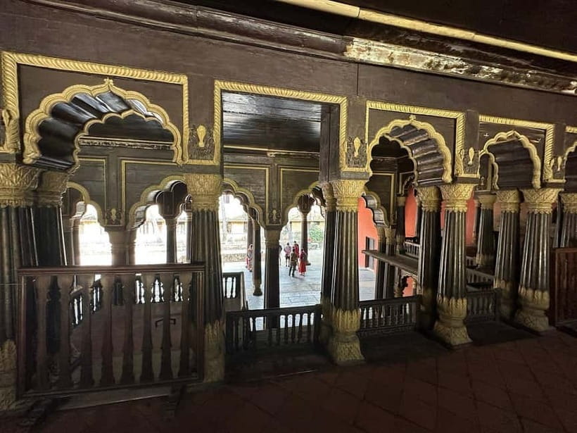 Bangalore: Palace, Temples, Fort & Markets Walking Tour - Why this old Bengaluru walk works