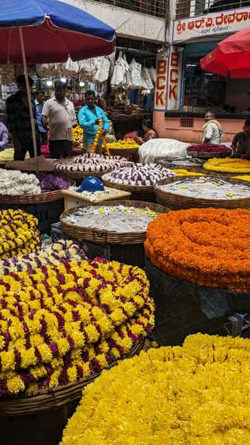 Bangalore Walking Tour KR Flower Market,Fort,Tippu palace - Practical advice for a smoother walk