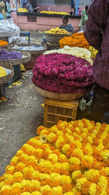 Bangalore Walking Tour KR Flower Market,Fort,Tippu palace - Who should book this Bangalore walking tour?