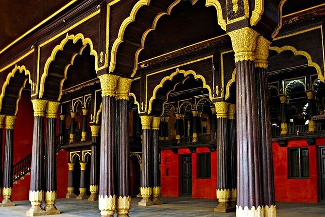 Bangalore Walking Tours - Flower Market, PETE and more - Why this old Bangalore walk works