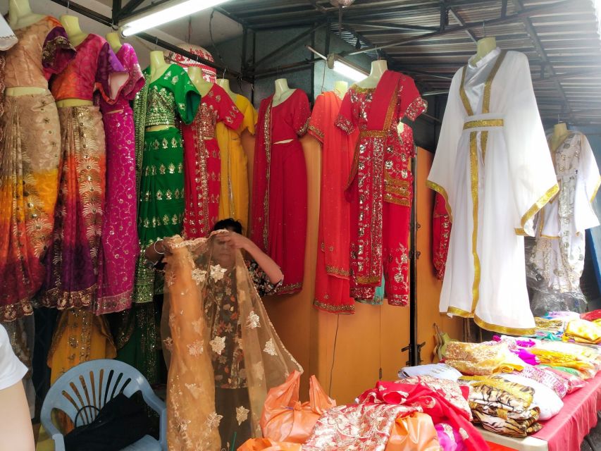 Bangkok:4Hour Flower Market and Little India Tour Mini Group - Starting at Sathorn Pier and crossing the Chao Phraya