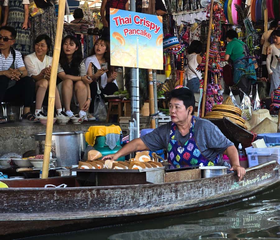 Bangkok: Amphawa Floating & Railway Markets Guided Day Tour - Practical advice for a smoother day