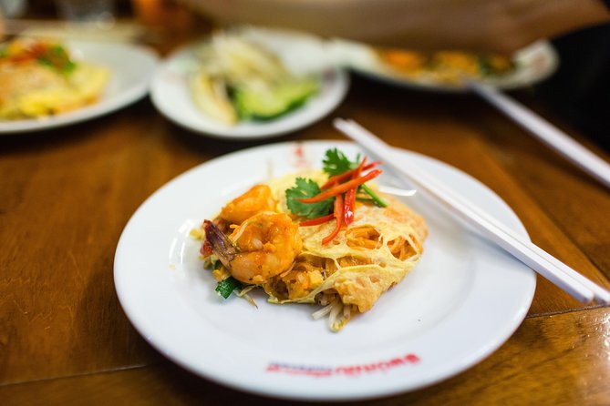 Bangkok by Night: Temples, Markets and Food Tuk-Tuk Tour - Why Bangkok at night works so well by tuk-tuk