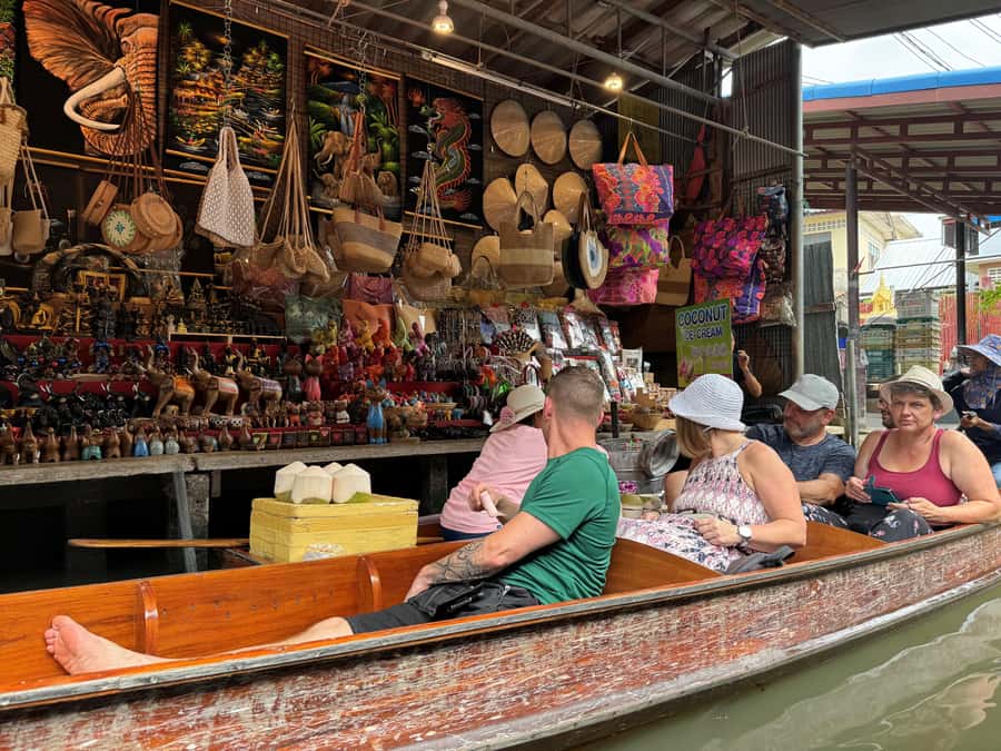 Bangkok: Damnoen Floating Market & Train Market Private Tour - Key points at a glance