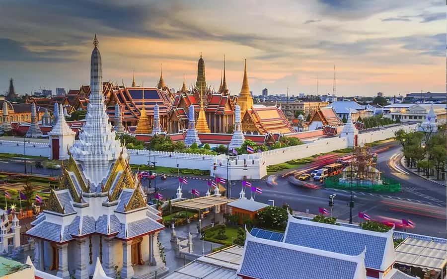 Bangkok: Damnoen Saduak Market & Kayaking Adventure - Two famous markets, then a quieter side of Thailand