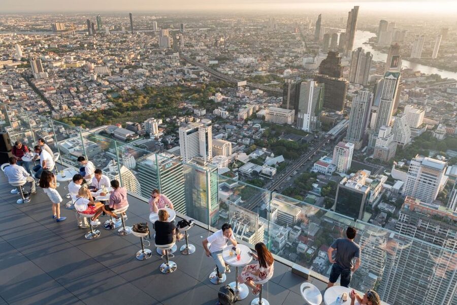 Bangkok: Damnoen Saduak, Train Market & Mahanakhon Day Trip - Finishing at King Power Mahanakhon