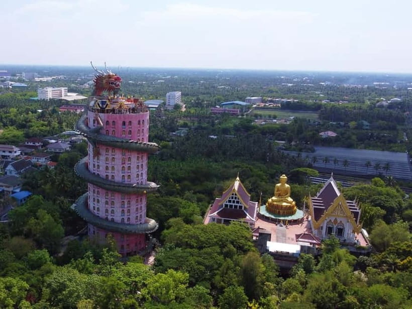 Bangkok: Famous Markets and Dragon Temple Guided Day Tour - The dragon at Wat Samphran