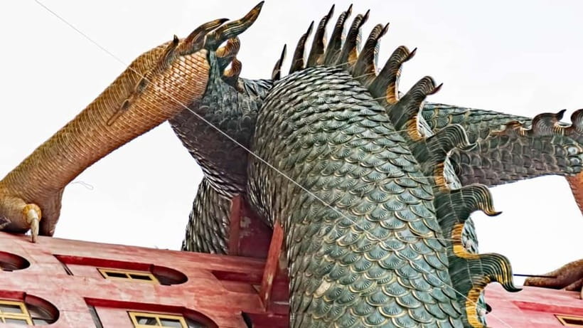 Bangkok: Famous Markets and Dragon Temple Guided Day Tour - How demanding is the eight-hour day?