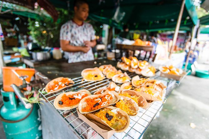 Bangkok Floating Market & Boat Ride to an Orchid Farm - Should you book Khlong Lat Mayom Floating Market?