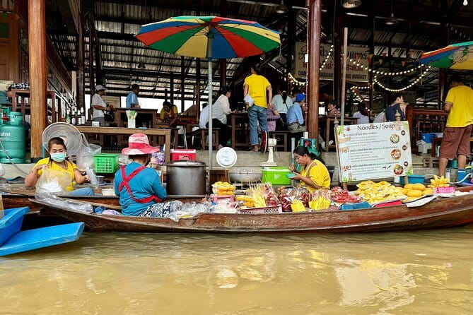 Bangkok: Floating Market & Train Market Discovery - What the English guide adds