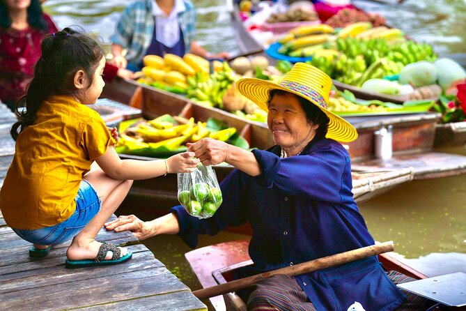 Bangkok: Floating Market & Train Market with Train/Boat ride - The coach, meeting point, and daily rhythm