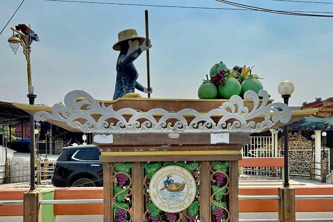 Bangkok: Floating Market & Train Market with Train/Boat ride - Should you book the Bangkok market tour?
