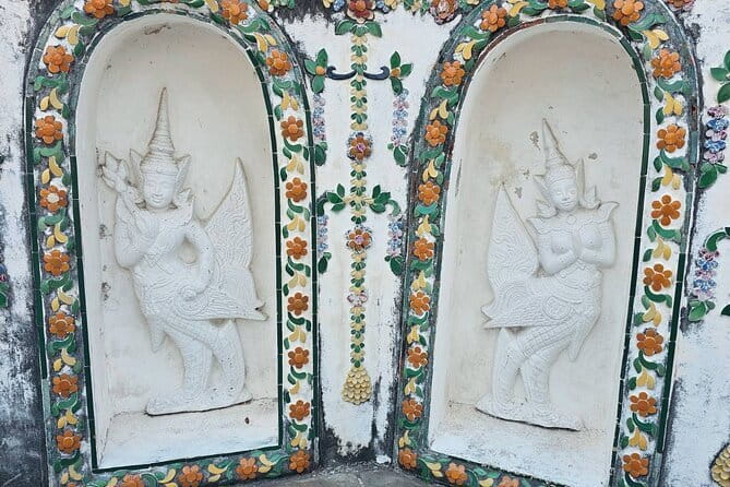 Bangkok : History Temples Markets and Food Tasting - Wat Arun and the story of Krung Thon Buri