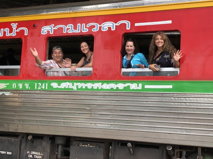 Bangkok: Maeklong Railway Market & Floating Market Tour - Guides, group rhythm, and what the $32 price buys