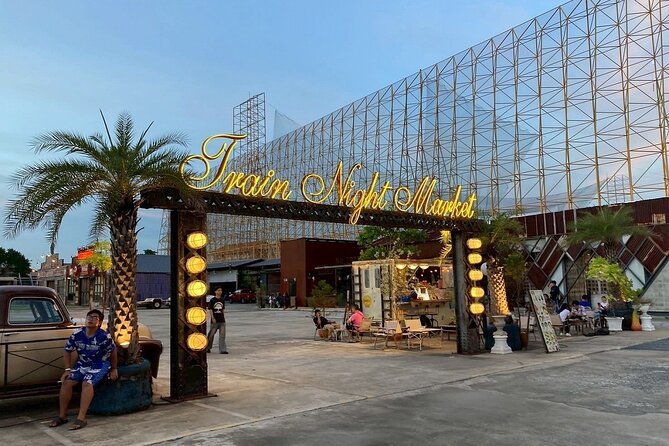 Bangkok Night Market Tour Dinner and Vintage Find - Exploring Talad Rot Fai Srinakarin