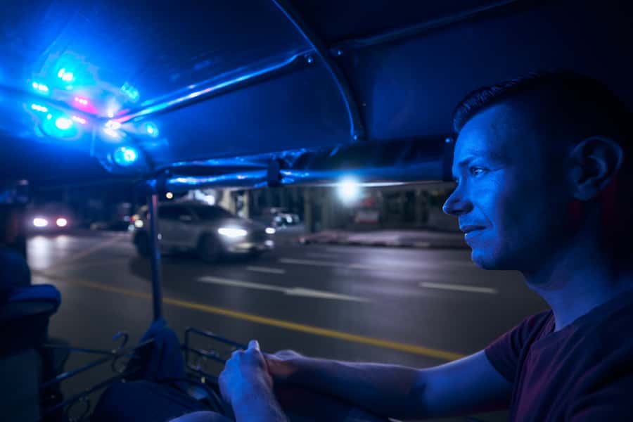Bangkok Night Tuk Tuk: Private Tour of Markets & Landmarks - Entering Chinatown through Chinagate
