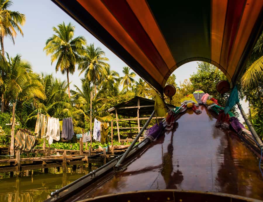 Bangkok: Private Damnoen Saduak Floating & Train Market Tour - Key points at a glance